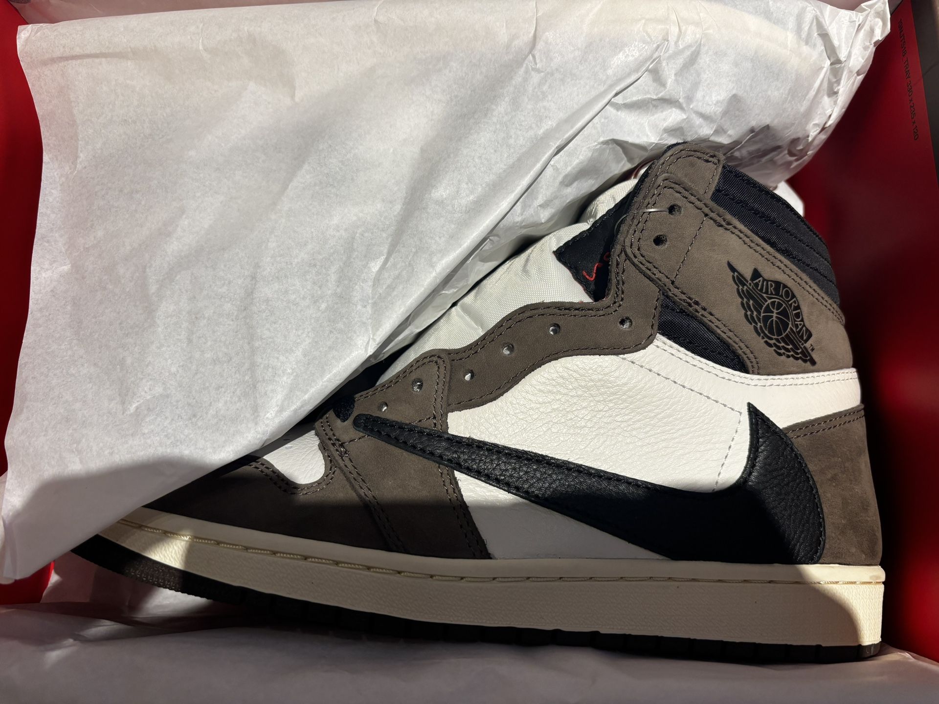 Jordan 1 Travis mocha