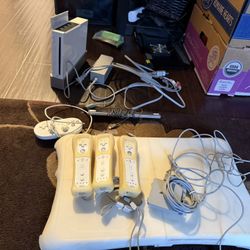Nintendo Wii Original Console Bundle