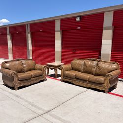 Leather sofa & loveseat & sidetable