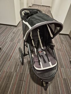 GRACO JOGGING STROLLER