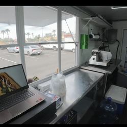 Selling our 1997 Chevy P30  Food Truck