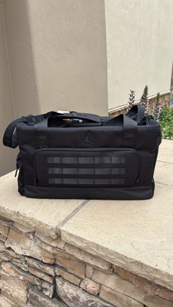 New Nike Jordan collector’s duffel duffle bag large backpack 44L