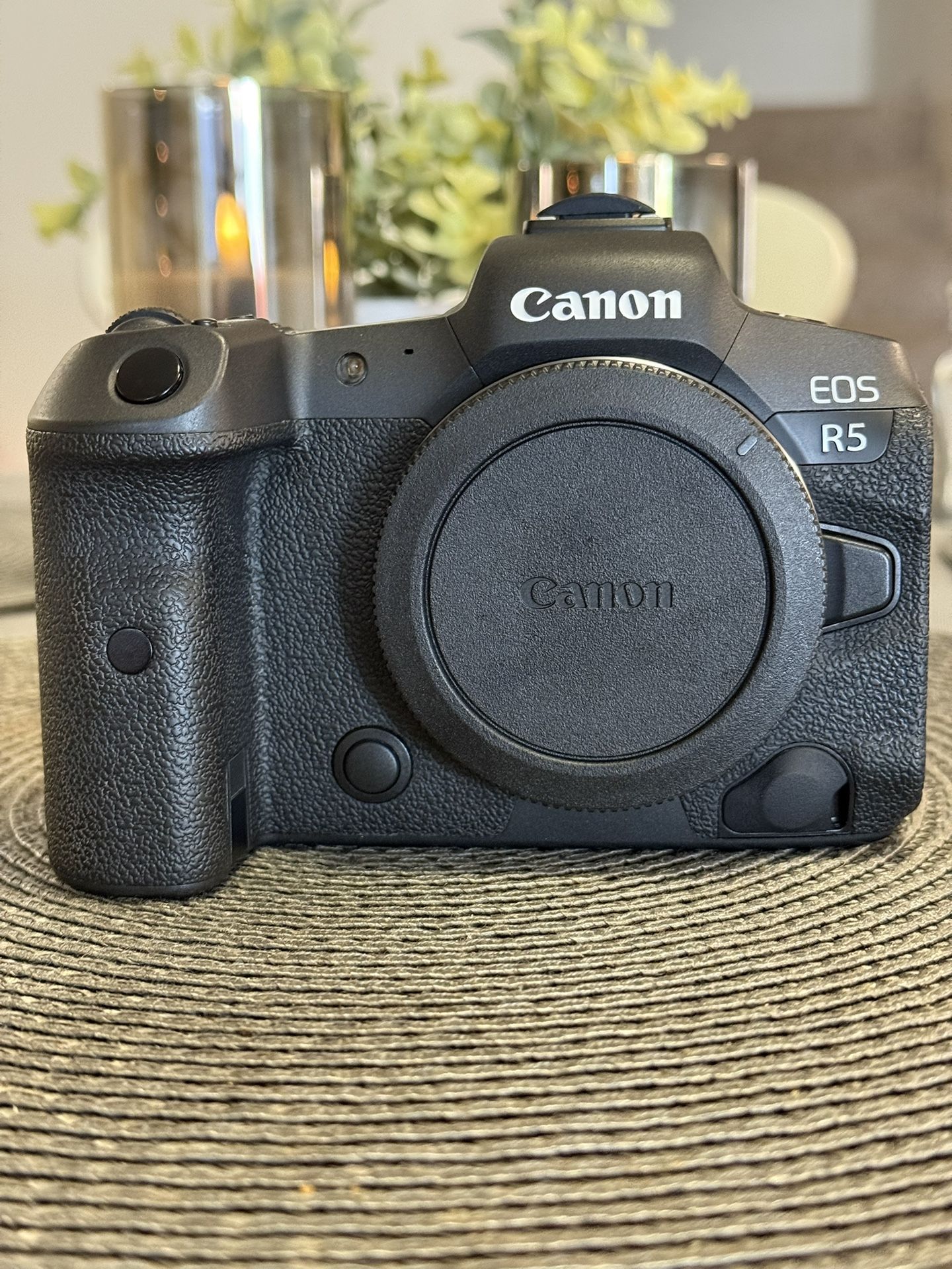 Canon R5 Body