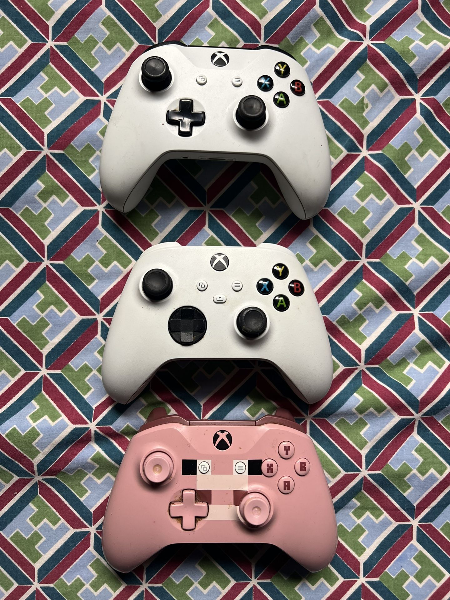 Xbox One Controllers (Read Description)