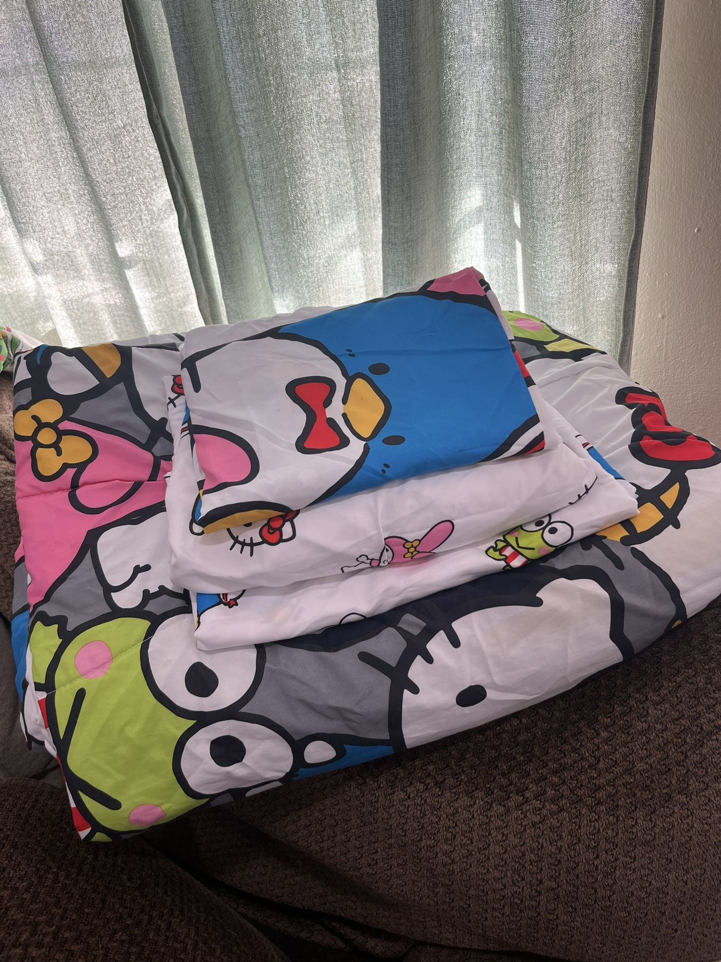 Hello Kitty Bed Sheets