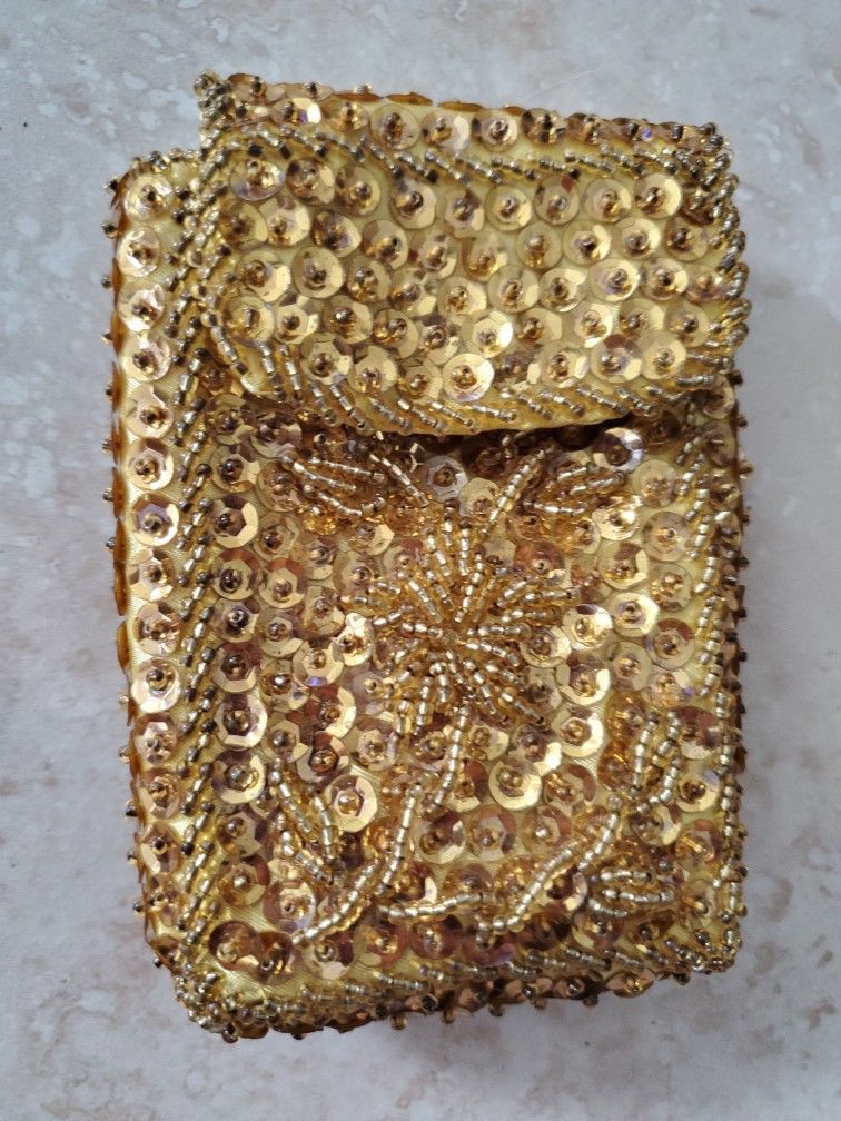Gold Sequins Cigarettes Case