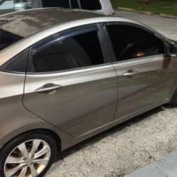 2012 Hyundai Accent