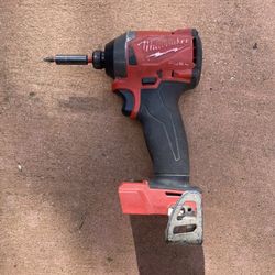 Milwaukee Fuel M18 1/4  Hex Impact 