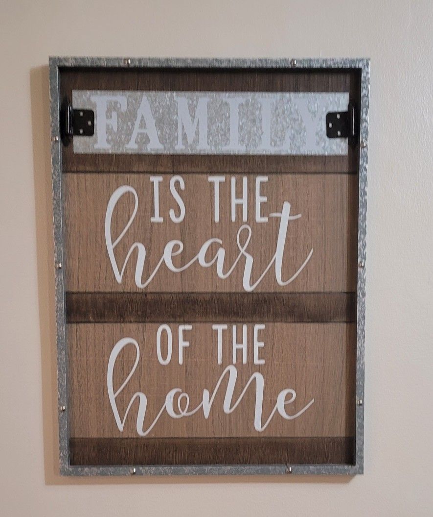 18" X 24" Wall Hanging