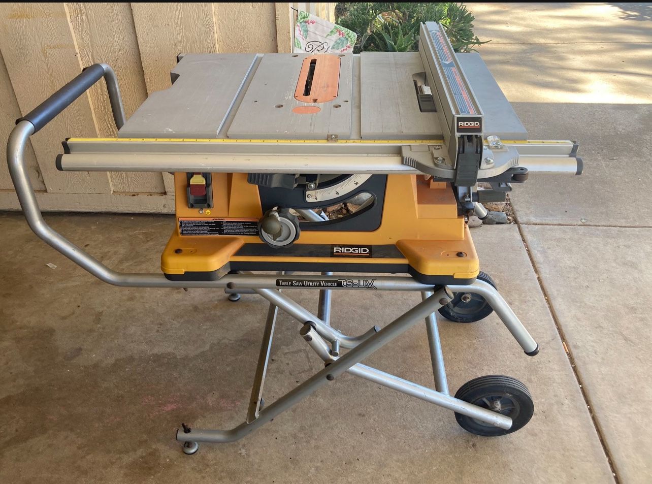 Rigid 10” Table Saw