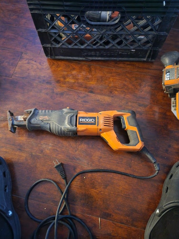 RIDGID Fuego Orbital Reciprocating Saw Model R3002