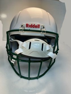 Looking for a high-quality football helmet at a great price? This Riddell football helmet is new
