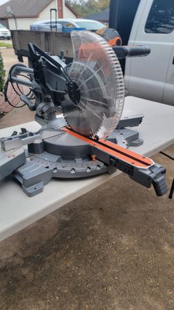 Mitter Saw