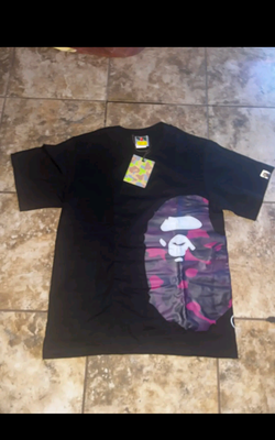 BAPE Purple Camo, W
Side Big Ape Head Tee