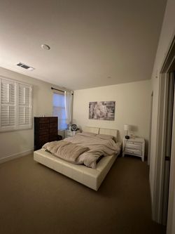 Queen platform bed - leather