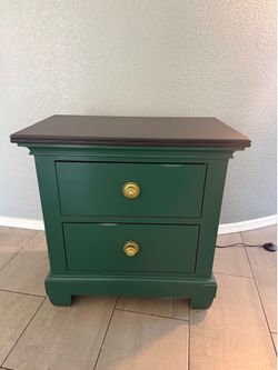 Refinished 2-Drawer Nightstand – $65