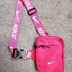 Nike Crossbody 5x7