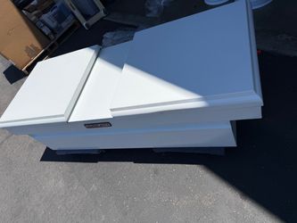 WEATHER GUARD 115-3-01  Crossover Steel Extra Wide  Gull Wing; Dual Lids