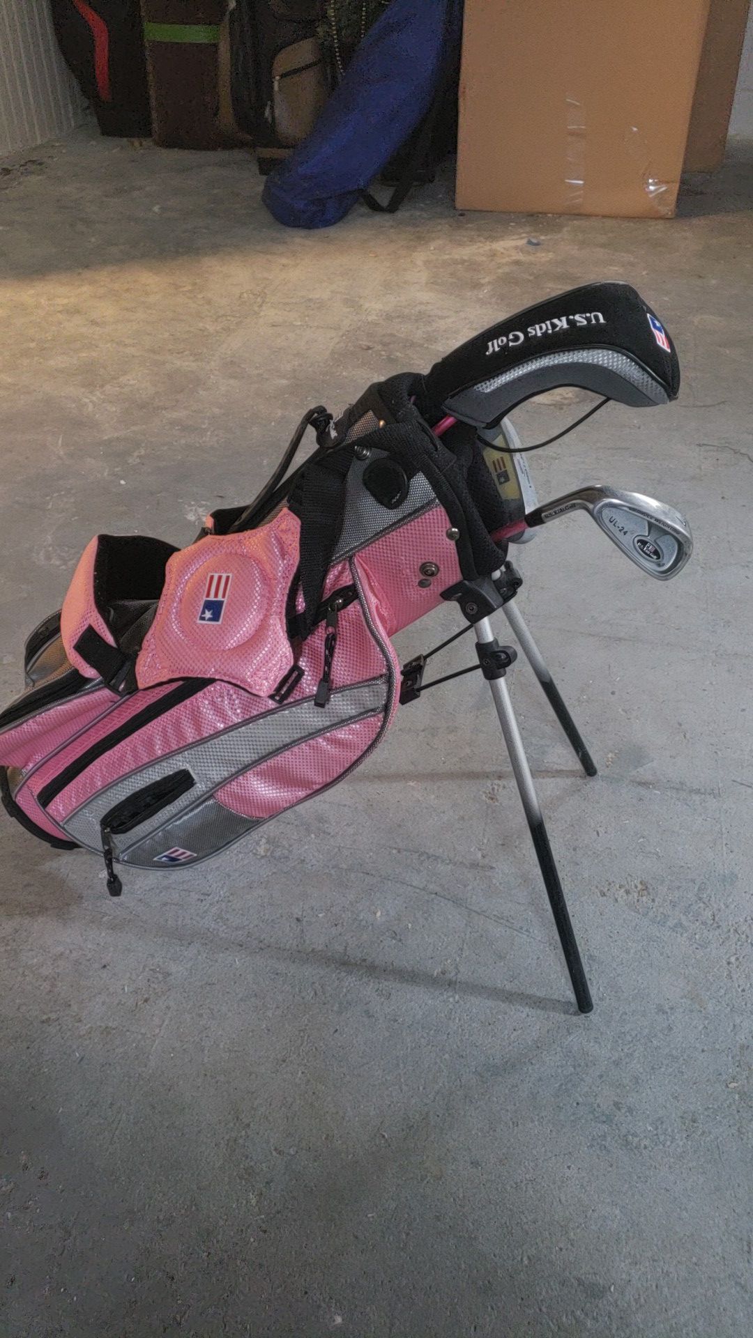 Kids golf clubs and bag