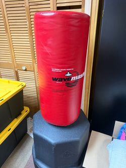 Century Wavemaster Freestanding Punching Bag