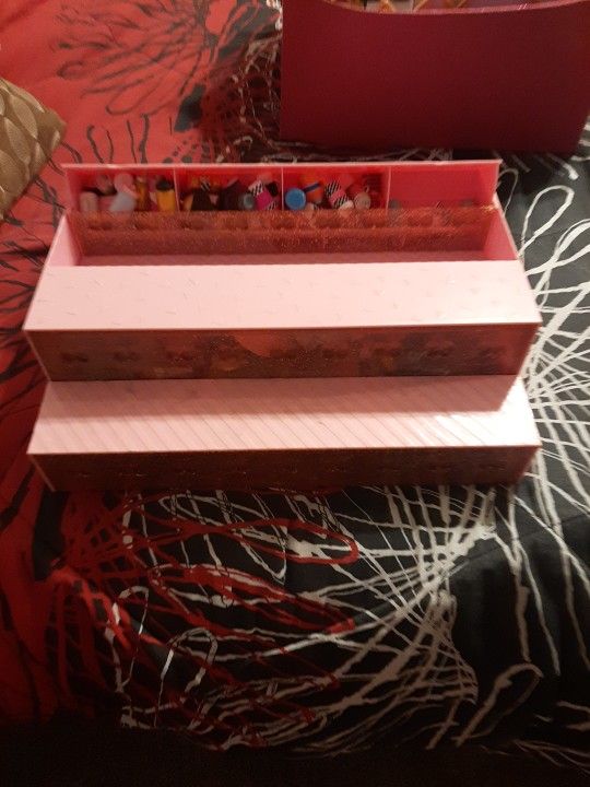 LOL DOLL ORGANIZER