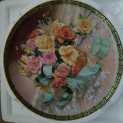 Vieonne Morley's Romantic Roses Collection Plates