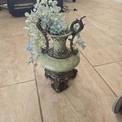 Vintage Chinese Porceline Vase