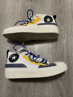 Converse Sneakers Size 6.5