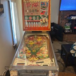 Antique Pinball Machine - Skill Pool By Williams