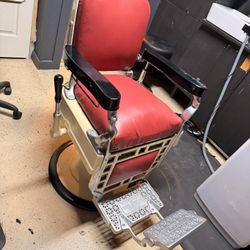 Barber Chairs Old School