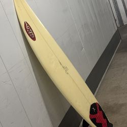 Cordell surfboard 6ft long