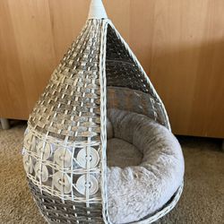 Cute Cat Or Small Dog House ( Included The Bed) 