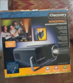 2 projectors with Halloween DVD's