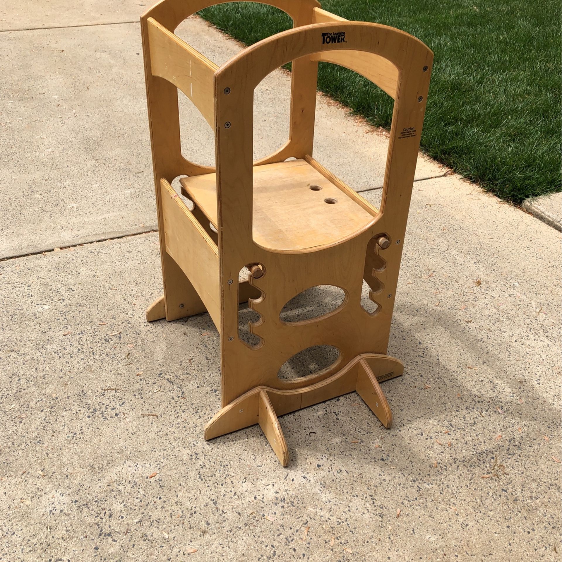 The Learning Tower - Golden Oak - Adjustable Kids Tower