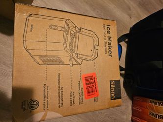 Ice makers counter top... new in box