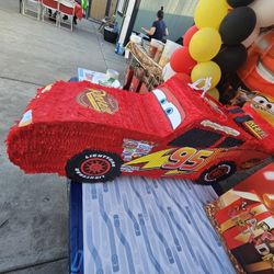 Piñatas