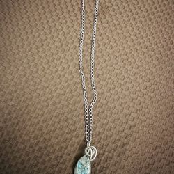 NEW 925 REAL SILVER NECKLACE BEATIFUL SOLID WITH TURQUOISE CHARM PERFECT CONDITION NUEVO 
