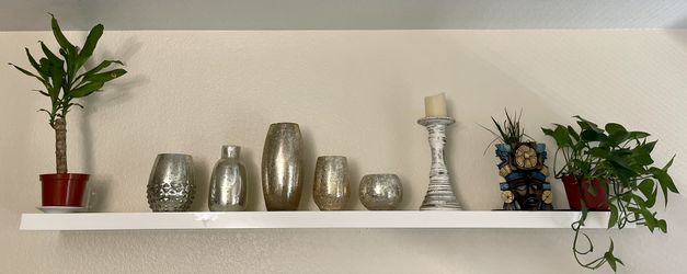 Decorative Vase’s, Candle Holder And Lanterns