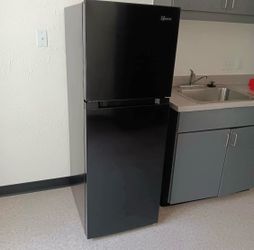 Refrigerator 10 cubic taller 2 door mini fridge freezer studio size energy star (free local delivery)