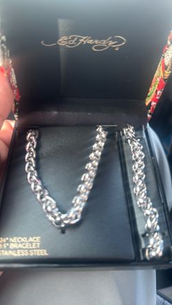 Silver chain and eclace ed hardy original