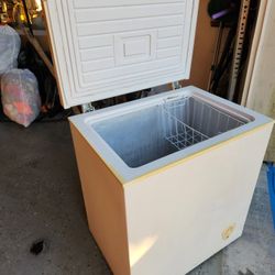 frigidaire upright freezer