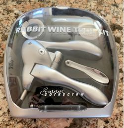 Rabbit Six-Piece New Corkscrew Complete set Wine Champagne Tool Kit in its own original case