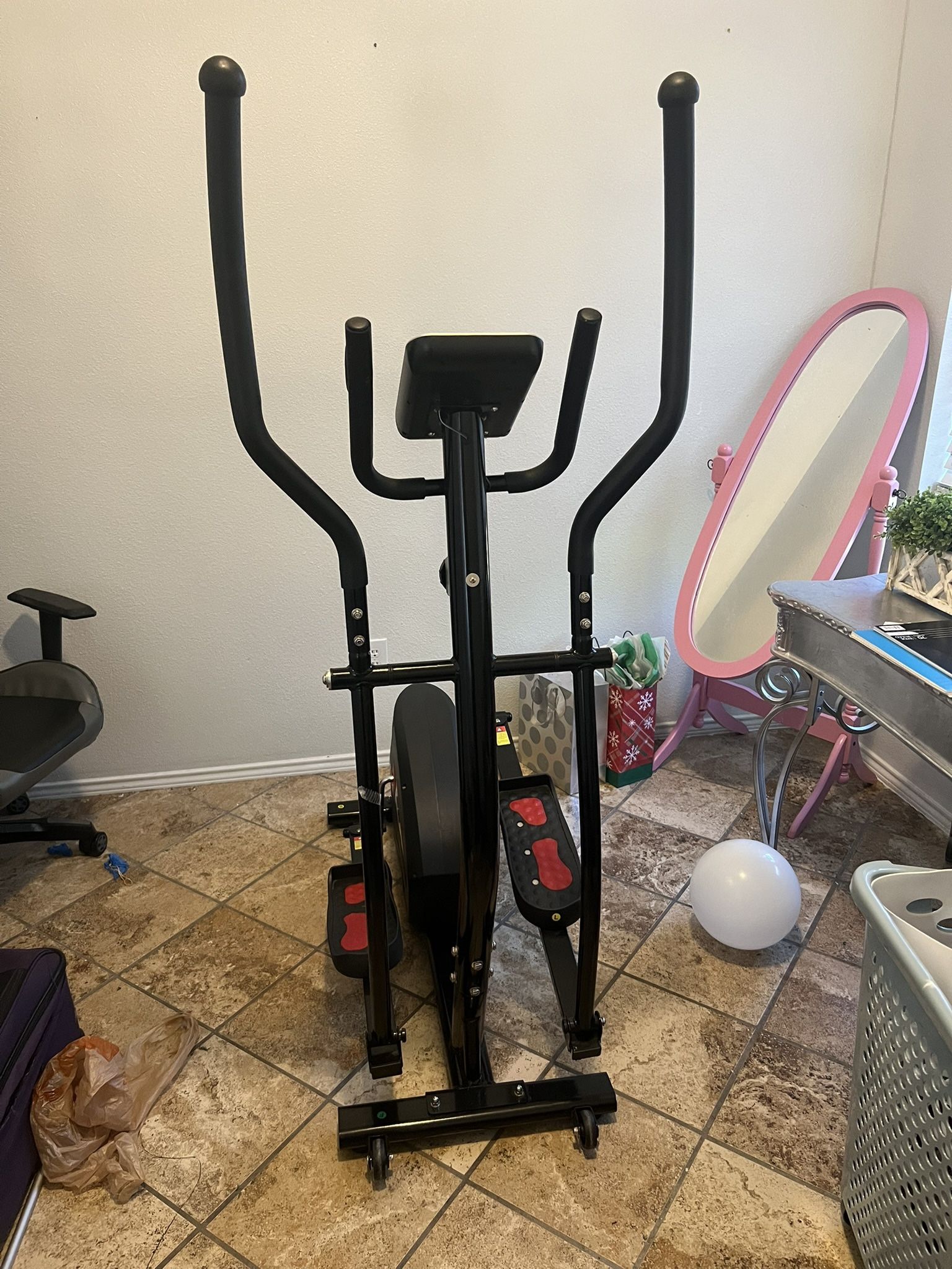 Small Elliptical 