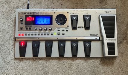 BOSS GT-10 Guitar Effects Processor