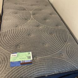 Sealy Pillow Top 16in Twin XL Mattress