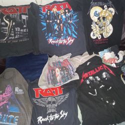 Looking To BUY BAND T SHIRTS, POSTERS , TICKET STUBS AND BACKSTAGE PASSES