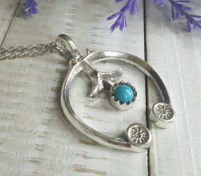 (LOCAL) Stamped Sterling Silver Reconstituted Turquoise Pendant Necklace
