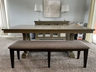 Extendable Dining Table