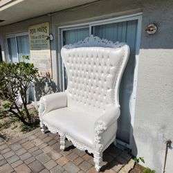 Full White Double Throne Chair 