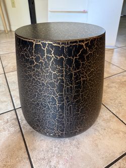 Sunpan end table